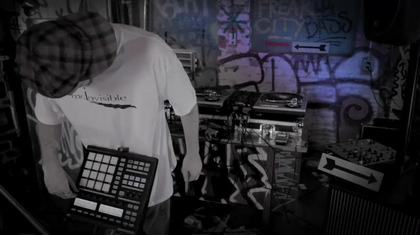 Justin Aswell going crazy solo with Maschine